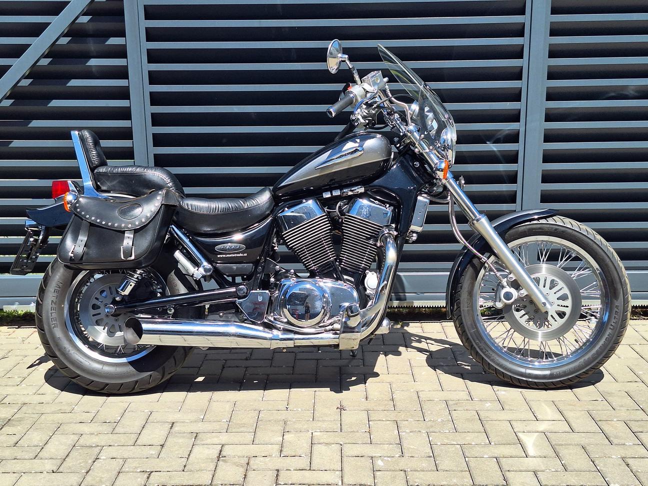 Suzuki VS 1400 Intruder