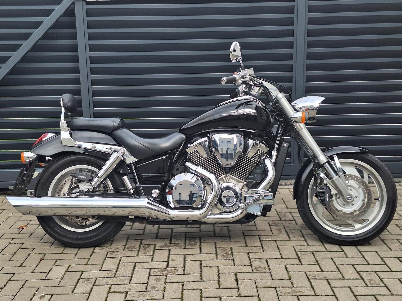 Honda VTX 1800 C