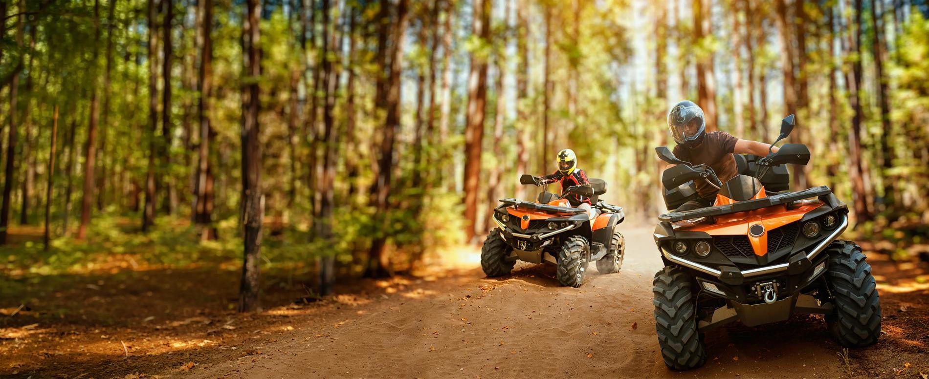 Nové motocykly a čtyřkolky skladem