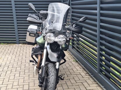 Moto Guzzi V85TT
