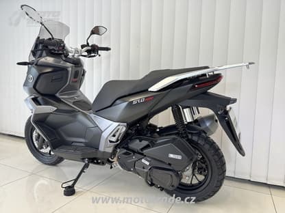 Voge SR1 125i ADV