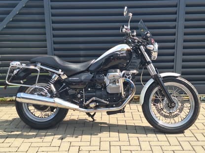 Moto Guzzi Nevada 750 Anniversario