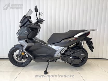 Voge SR1 125i ADV