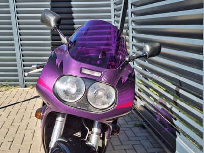 Suzuki GSX -R750