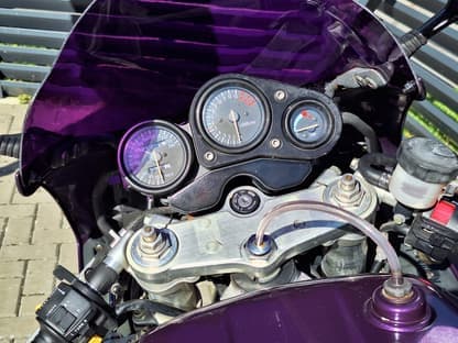 Suzuki GSX -R750