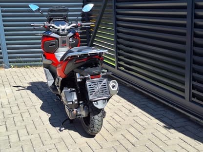 Voge SR1 125i ADV