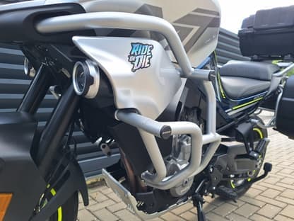 CF Moto 800 MT
