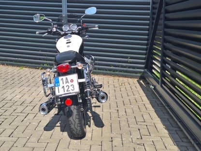 Moto Guzzi Nevada 750 Anniversario
