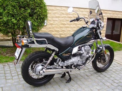 Moto Guzzi Nevada 750
