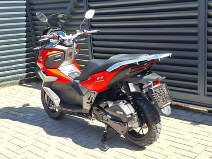 Voge SR1 125i ADV