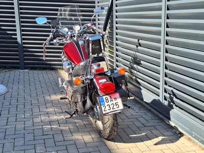 Yamaha XV750 Virago