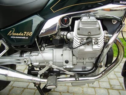 Moto Guzzi Nevada 750