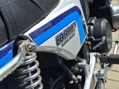 Honda CB 900F