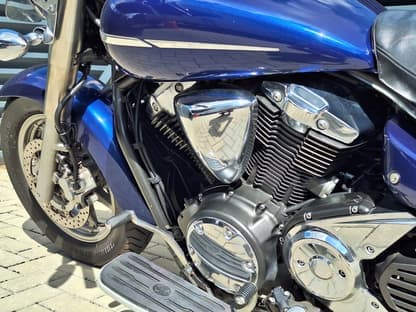 Yamaha XVS 1300 A MidnightStar