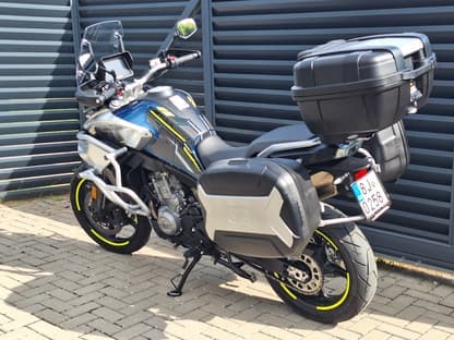 CF Moto 800 MT