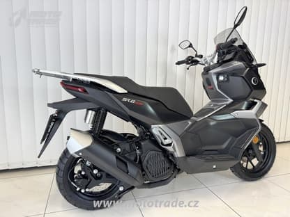 Voge SR1 125i ADV