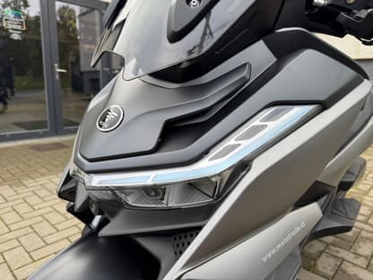 Voge SR3 250i