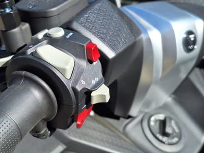 Voge SR3 250i