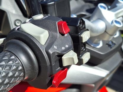Voge SR1 125i ADV