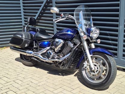 Yamaha XVS 1300 A MidnightStar