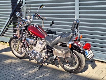 Yamaha XV750 Virago