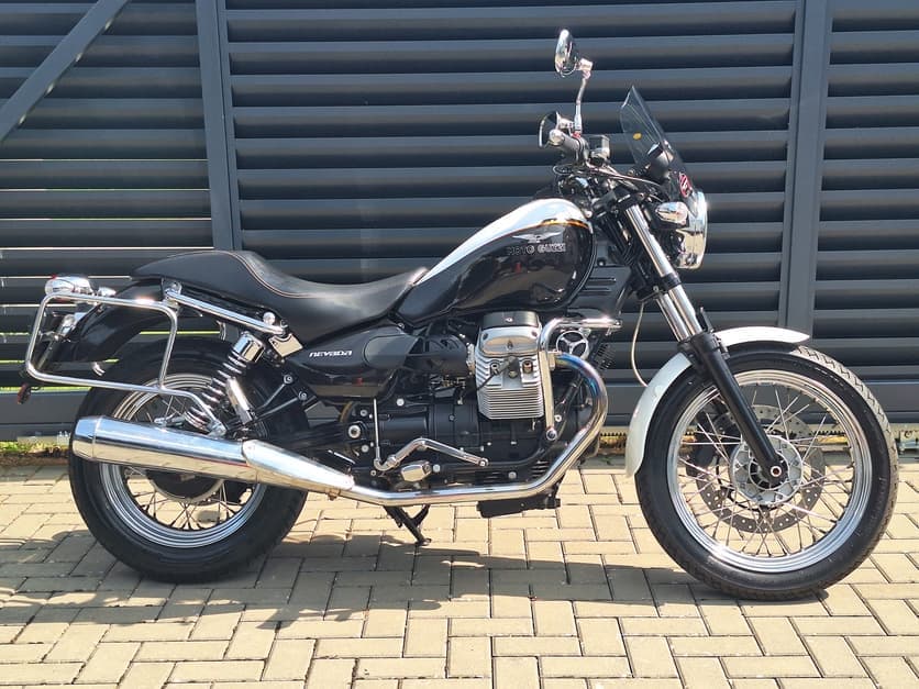 Moto Guzzi Nevada 750 Anniversario