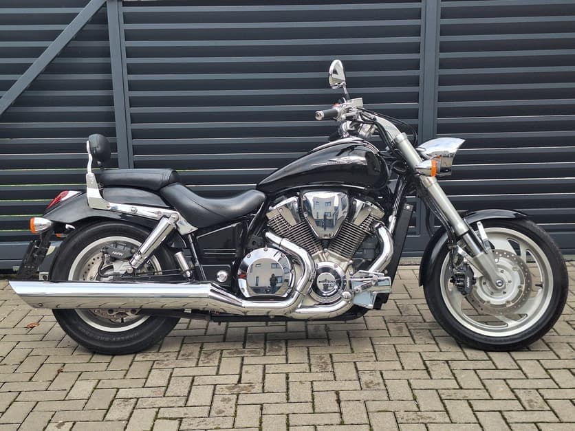 Honda VTX 1800 C