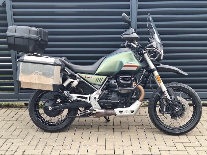 Moto Guzzi V85TT